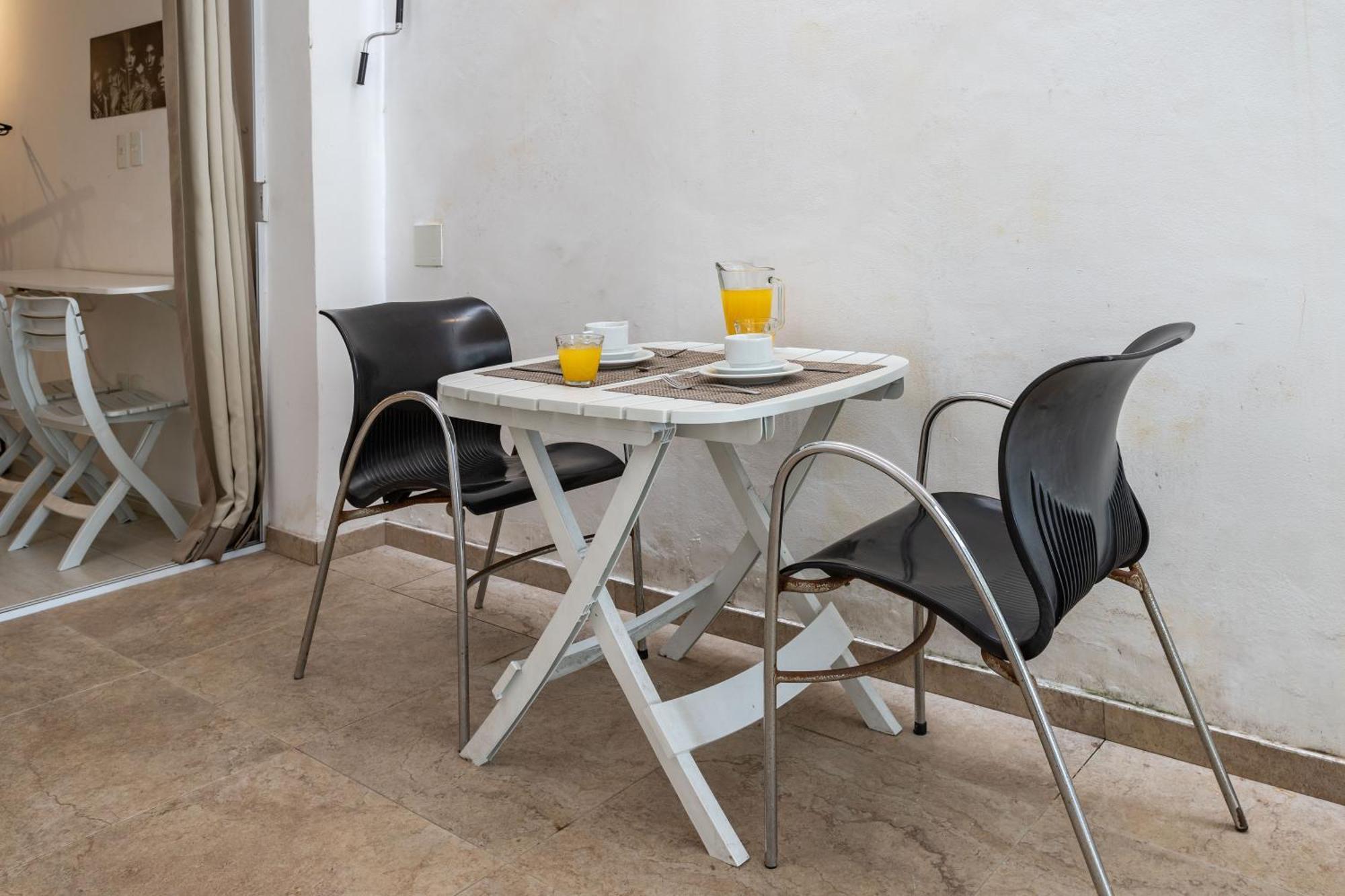 Studio Internal Patio